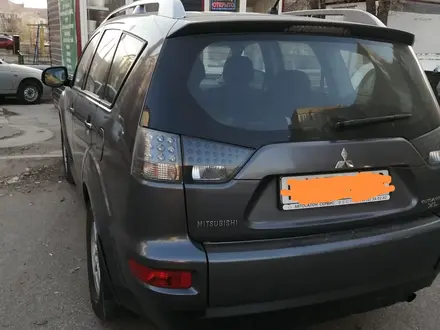 Mitsubishi Outlander 2010 года за 3 900 000 тг. в Атырау – фото 3