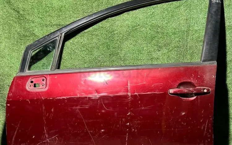 Дверь передняя правая левая на Toyotа Corolla Verso за 45 000 тг. в Алматы