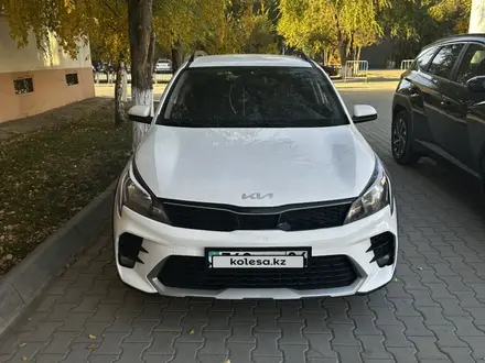 Kia Rio X-Line 2022 года за 9 000 000 тг. в Актобе – фото 4