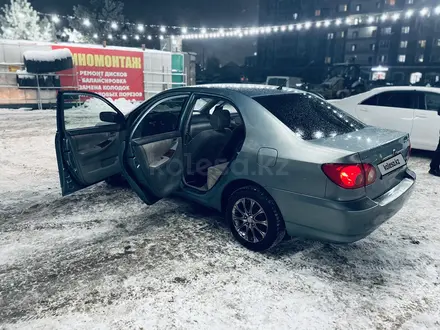 Toyota Corolla 2004 года за 3 500 000 тг. в Астана – фото 2