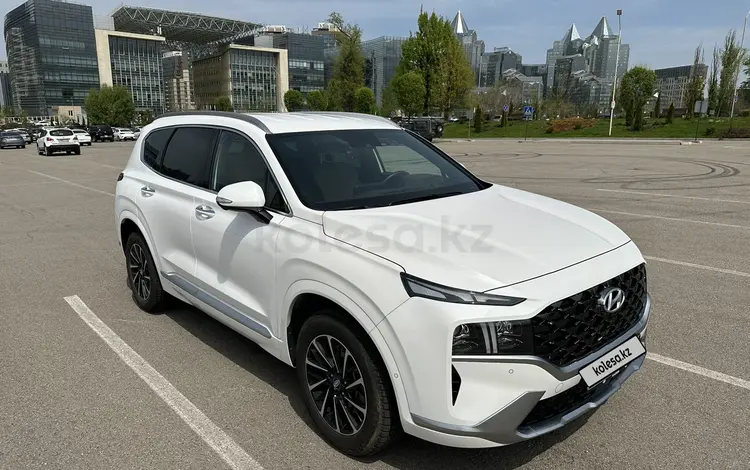 Hyundai Santa Fe 2021 года за 16 600 000 тг. в Алматы