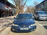 Toyota Camry 1999 года за 4 500 000 тг. в Сарыозек – фото 2