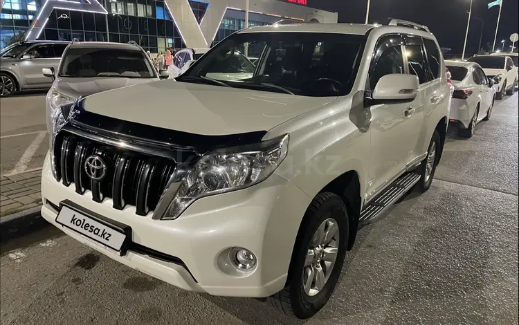 Toyota Land Cruiser Prado 2014 года за 17 500 000 тг. в Актобе