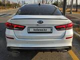 Kia K5 2019 года за 9 900 000 тг. в Астана – фото 4