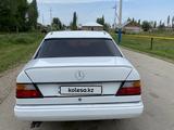 Mercedes-Benz E 260 1991 года за 1 900 000 тг. в Тараз – фото 3