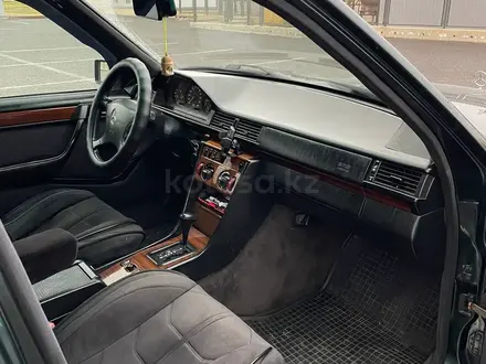 Mercedes-Benz E 220 1995 года за 2 700 000 тг. в Тараз – фото 5