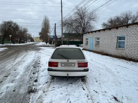 Volkswagen Passat 1994 года за 1 600 000 тг. в Актобе – фото 4