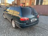 Toyota Avensis 2000 года за 4 000 000 тг. в Актобе – фото 3