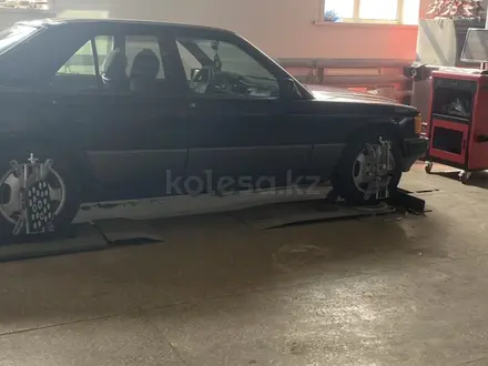 Mercedes-Benz 190 1993 года за 1 450 000 тг. в Караганда – фото 2