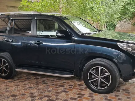 Toyota Land Cruiser Prado 2011 года за 13 000 000 тг. в Шымкент – фото 2
