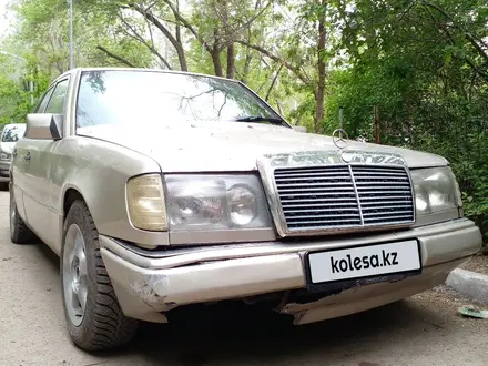 Mercedes-Benz E 260 1990 года за 1 300 000 тг. в Караганда – фото 2