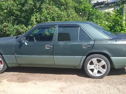 Mercedes-Benz E 260 1989 года за 1 300 000 тг. в Алматы – фото 20