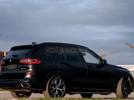 BMW X5 2021 года за 40 000 000 тг. в Астана – фото 4