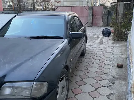 Mercedes-Benz C 220 1995 года за 1 400 000 тг. в Алматы – фото 6