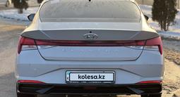 Hyundai Elantra 2021 года за 8 800 000 тг. в Алматы – фото 3