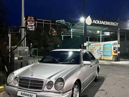 Mercedes-Benz E 230 1997 года за 2 150 000 тг. в Шымкент – фото 6