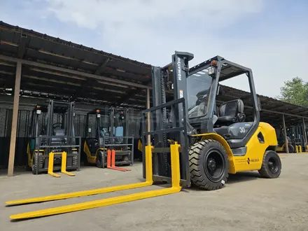 Komatsu  FD30 2015 года за 10 800 000 тг. в Алматы