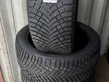 Michelin X-Ice North 4 SUV 275/40 R22 108Tүшін215 000 тг. в Алматы