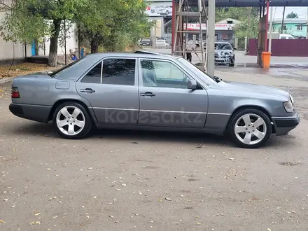 Mercedes-Benz E 230 1990 года за 2 900 000 тг. в Алматы – фото 7