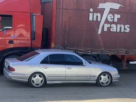 Mercedes-Benz E 55 AMG 2002 года за 7 500 000 тг. в Алматы – фото 6