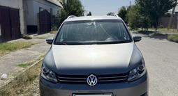 Volkswagen Touran 2011 года за 3 500 000 тг. в Шымкент – фото 3