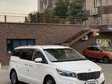 Kia Carnival 2019 года за 11 000 000 тг. в Алматы – фото 3