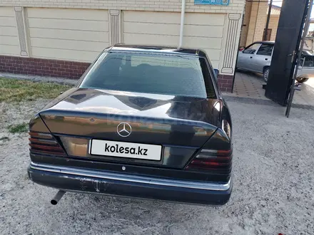 Mercedes-Benz E 200 1990 года за 800 000 тг. в Шымкент – фото 4