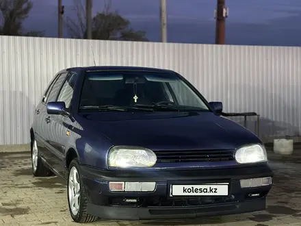 Volkswagen Golf 1994 года за 1 300 000 тг. в Уральск – фото 3