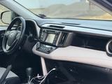 Toyota RAV4 2017 годаүшін8 700 000 тг. в Актау – фото 4