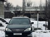 Toyota Camry 2004 года за 6 100 000 тг. в Шымкент – фото 2