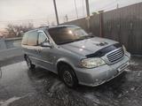 Kia Carnival 2002 года за 1 550 000 тг. в Шымкент – фото 5