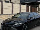 Toyota Camry 2018 года за 10 000 000 тг. в Жанаозен