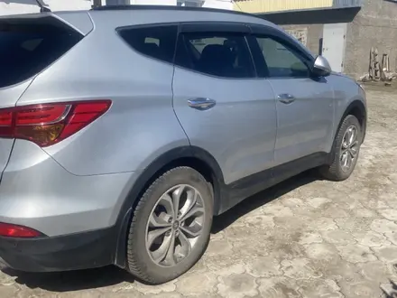 Hyundai Santa Fe 2016 года за 8 500 000 тг. в Караганда – фото 3