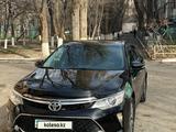 Toyota Camry 2015 года за 11 800 000 тг. в Шымкент – фото 3