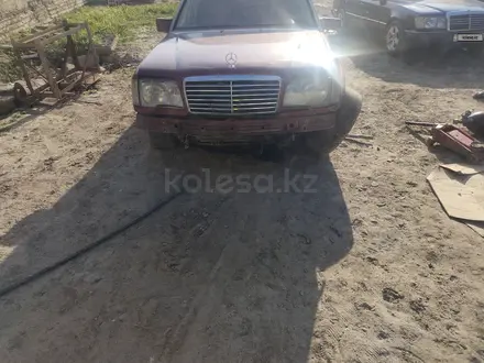 Mercedes-Benz E 280 1995 года за 1 500 000 тг. в Сарыагаш