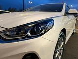 Hyundai Sonata 2021 года за 10 200 000 тг. в Шымкент – фото 2