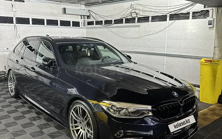 BMW 540 2018 года за 26 000 000 тг. в Алматы