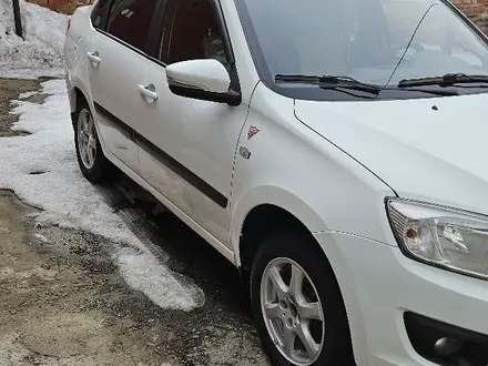 ВАЗ (Lada) Granta 2190 2017 года за 3 800 000 тг. в Риддер