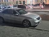 Mercedes-Benz E 320 2002 года за 4 500 000 тг. в Астана – фото 2