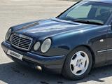 Mercedes-Benz E 280 1998 годаfor2 700 000 тг. в Караганда – фото 3