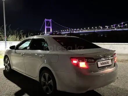 Toyota Camry 2012 года за 8 000 000 тг. в Семей – фото 2