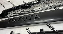 Стекло фары/Оправ Туманки/Решетка в бампер/накладка На Toyota 4Runner за 25 000 тг. в Алматы – фото 2