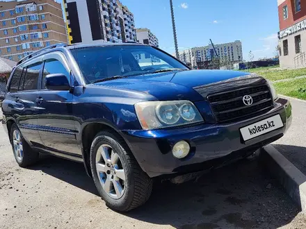 Toyota Highlander 2001 года за 5 800 000 тг. в Астана – фото 2