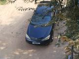 Toyota Camry 2004 годаfor4 700 000 тг. в Актобе – фото 2