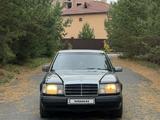 Mercedes-Benz E 220 1993 года за 1 550 000 тг. в Караганда