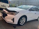 Hyundai Elantra 2019 годаfor6 800 000 тг. в Астана – фото 3