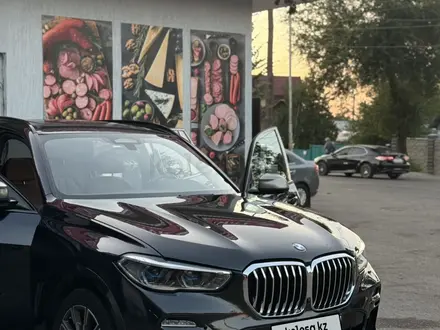 BMW X5 2022 года за 45 000 000 тг. в Алматы – фото 5