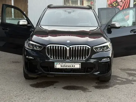 BMW X5 2022 года за 45 000 000 тг. в Алматы – фото 2