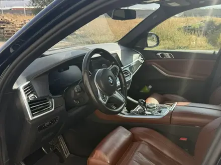 BMW X5 2022 года за 45 000 000 тг. в Алматы – фото 13