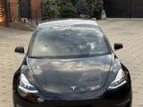 Tesla Model 3 2020 годаүшін11 500 000 тг. в Алматы – фото 2